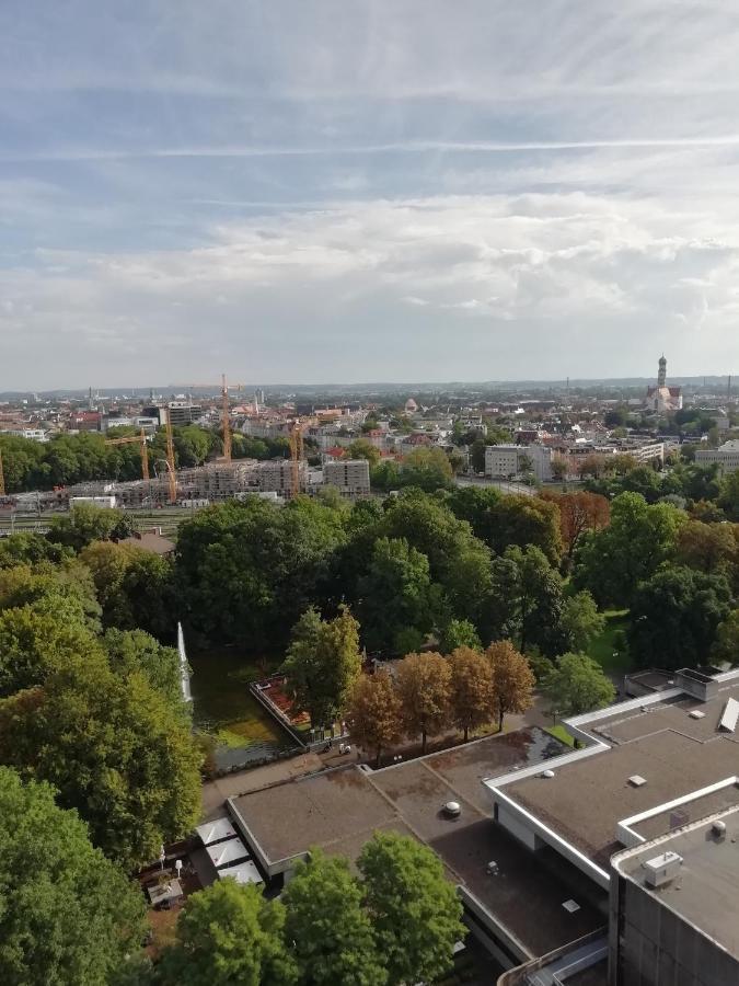 Hotelturm Apartment Augsburg Bagian luar foto